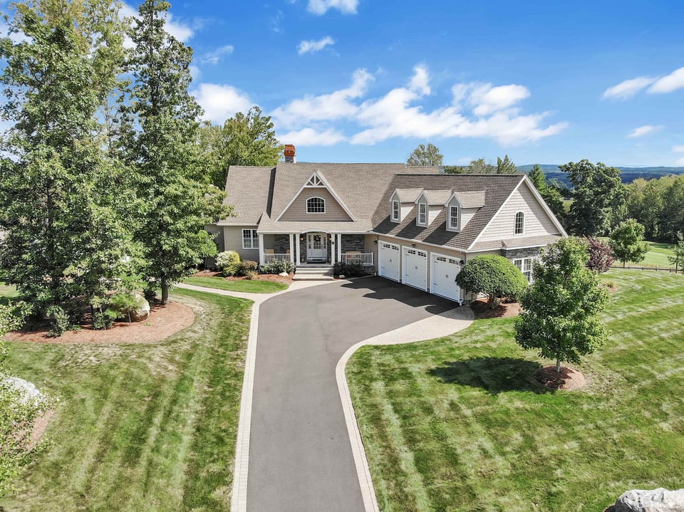 Discover Orono | Neighborhood Guide | Mark Geier