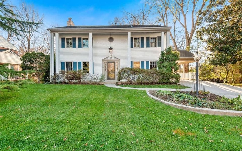 Riverside Gardens: Your Gateway to Riverfront Living