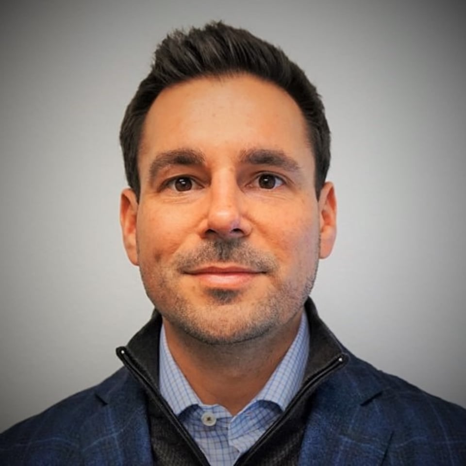 About Bobby Corlis | Ikonik Realty