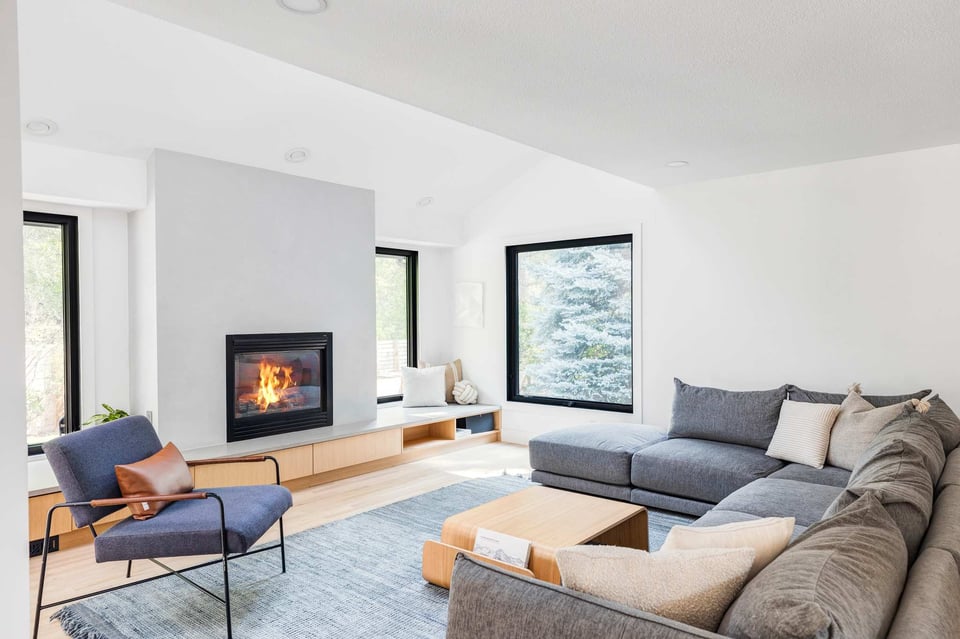 6095 Old Brompton Road