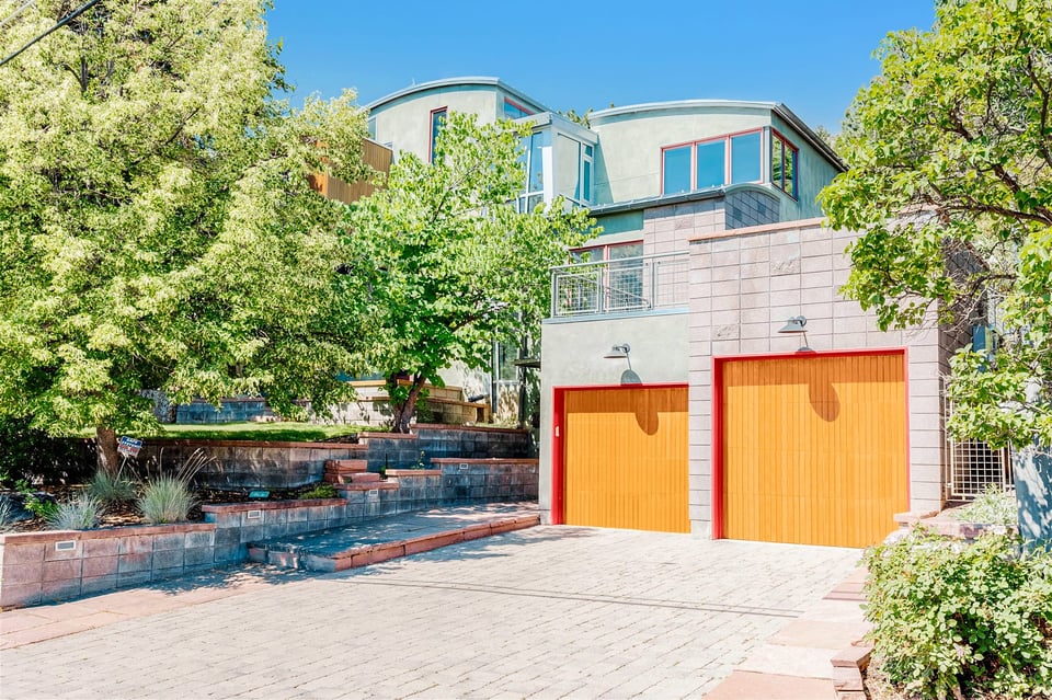 2945 3rd Street