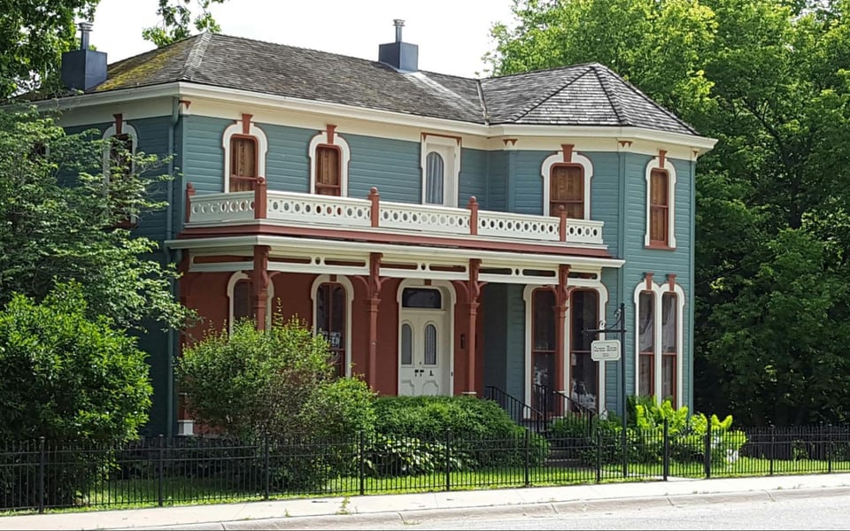 6 Most Popular Architectural House Styles | Blog | The Crouch Team