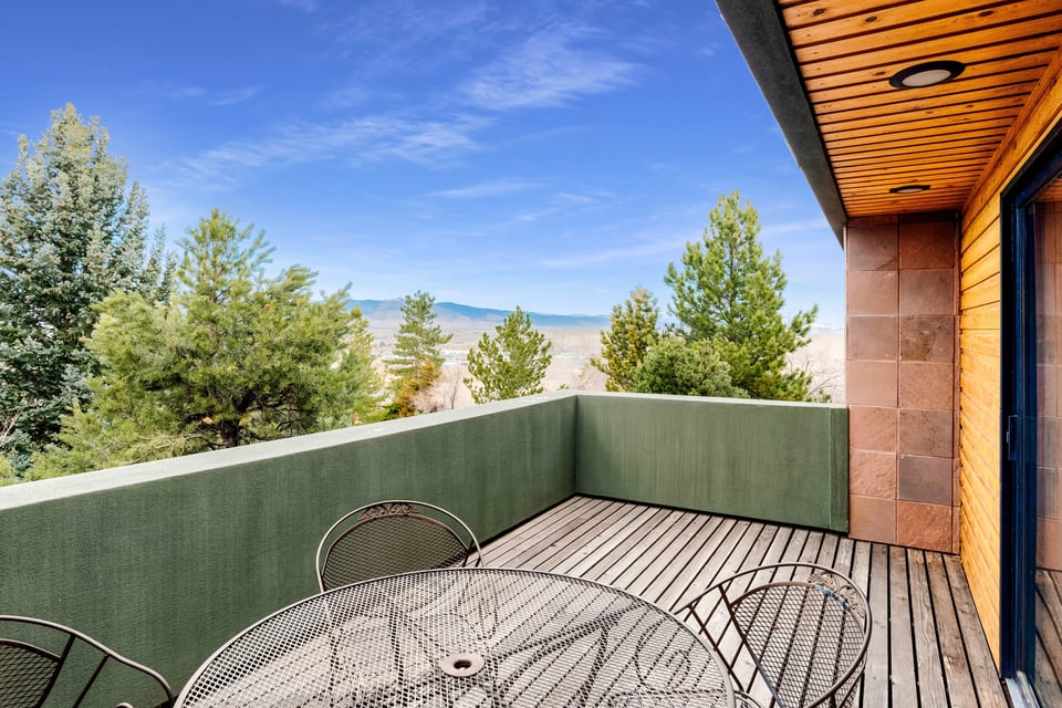 1146 Westview Drive