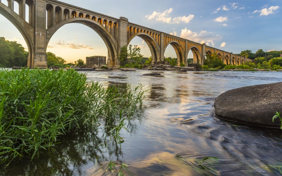 Fredericksburg | Neighborhood Guide | Robin McCall Dallenbach