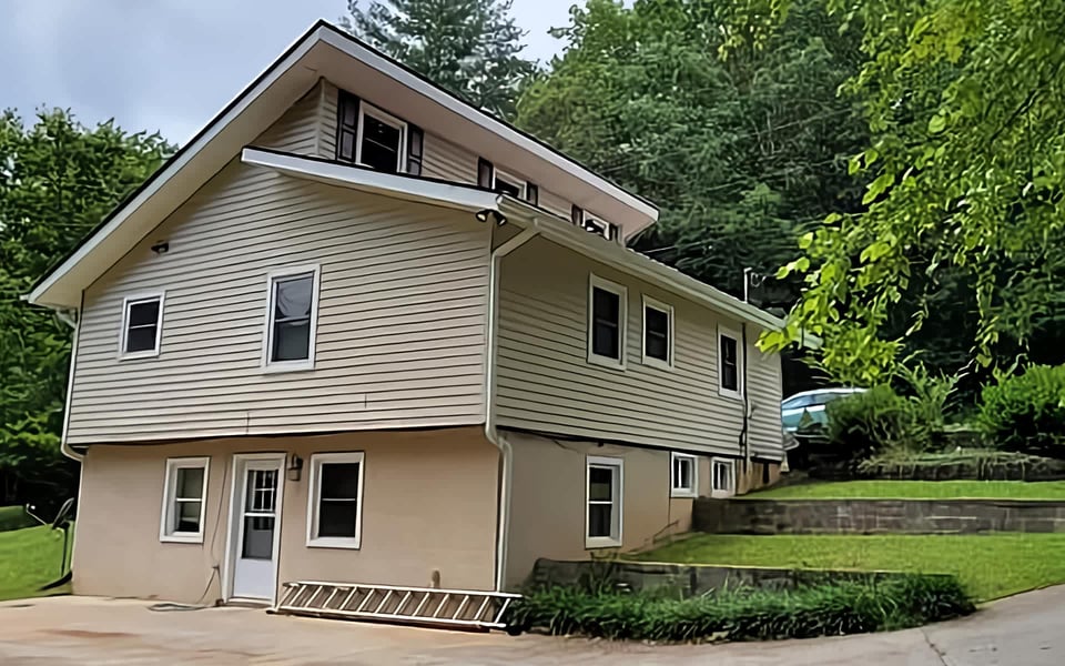 Mountain Home with In-Law Suite near Franklin, NC