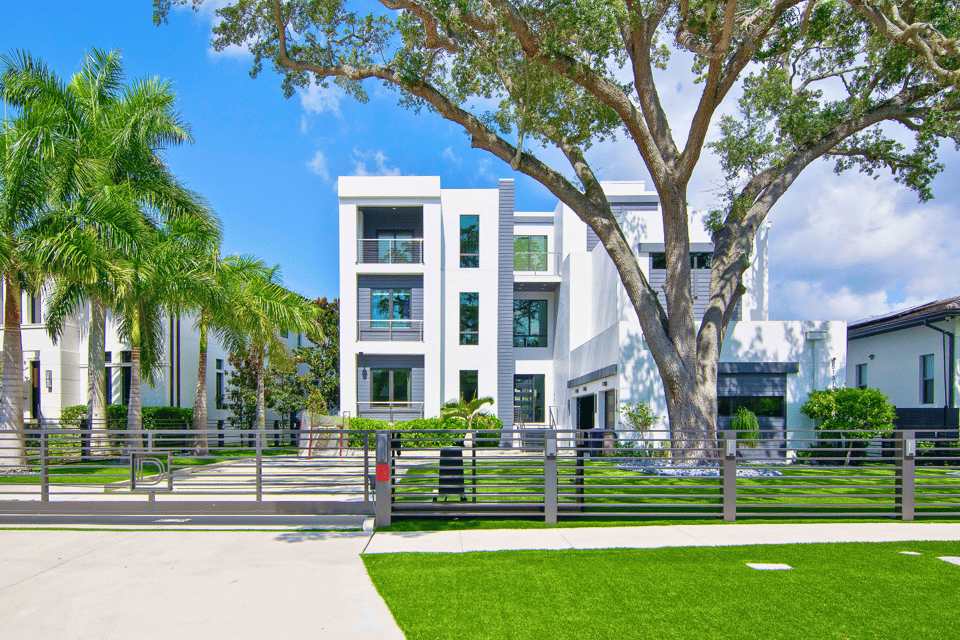 Beach Park Tampa FL Neighborhood Luxury Homes Guide
