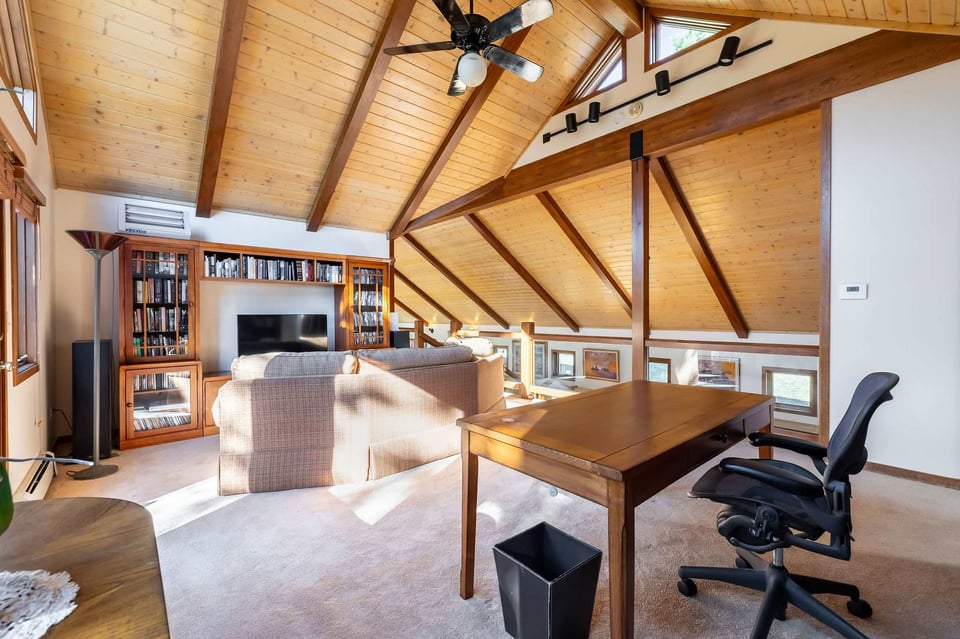 33212 Meadow Mountain Road