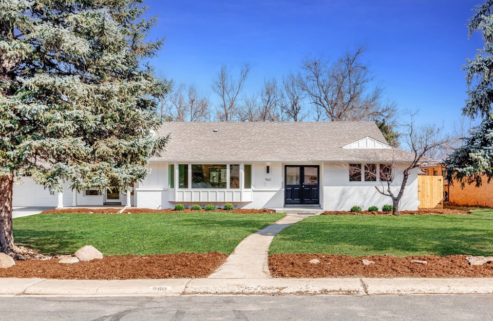 960 Crescent Drive