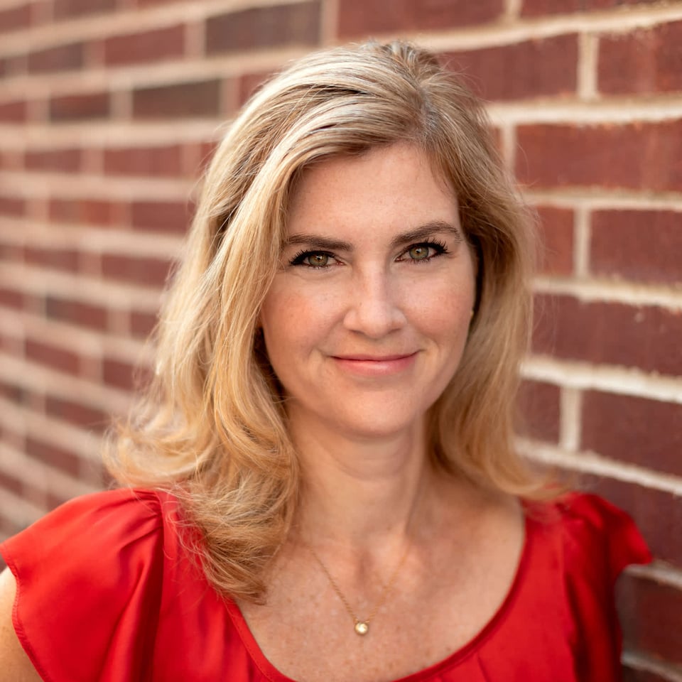 Meet Regine Day - Your Local Real Estate Agent