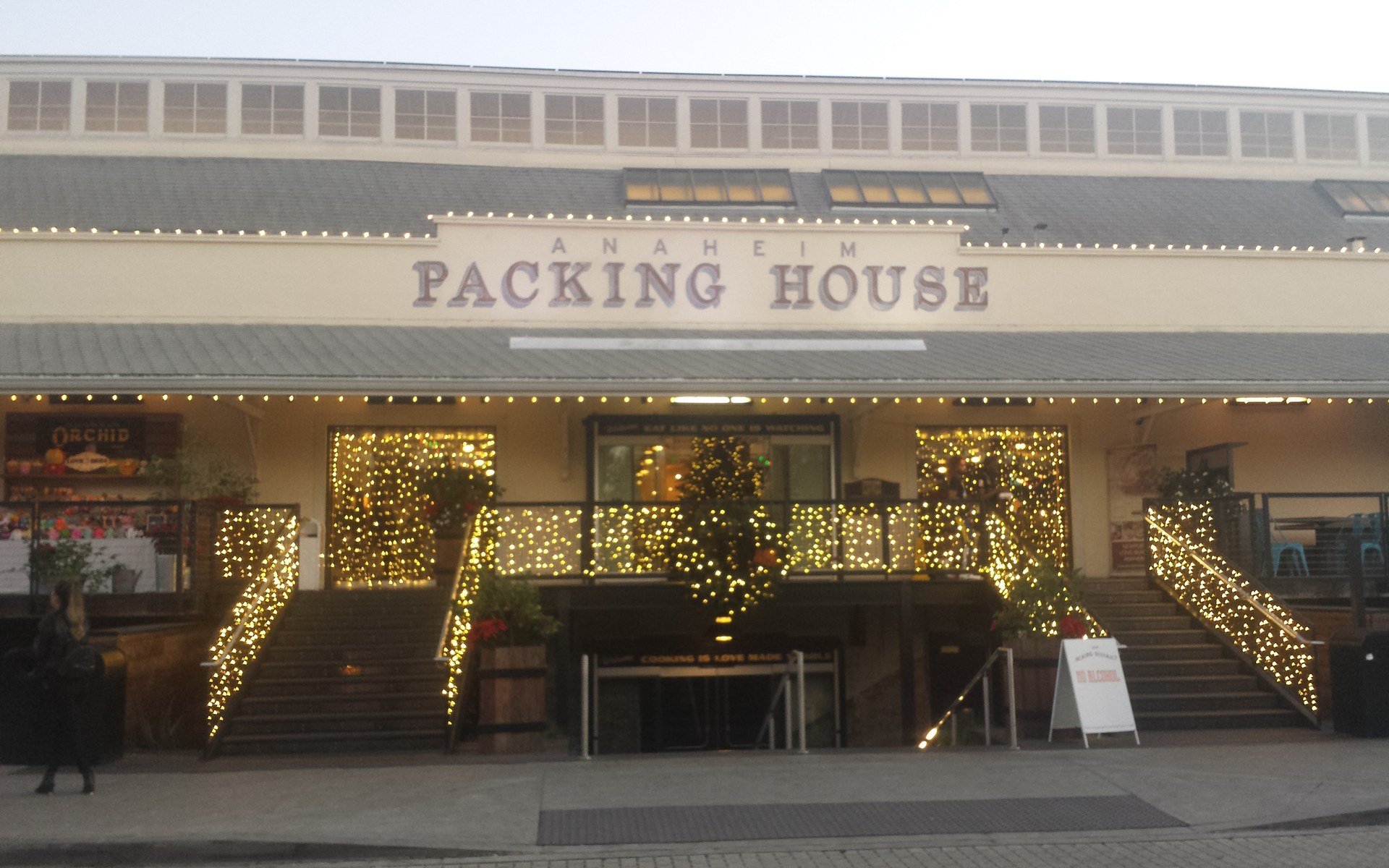 Anaheim Packing House exterior decorated for the holidays