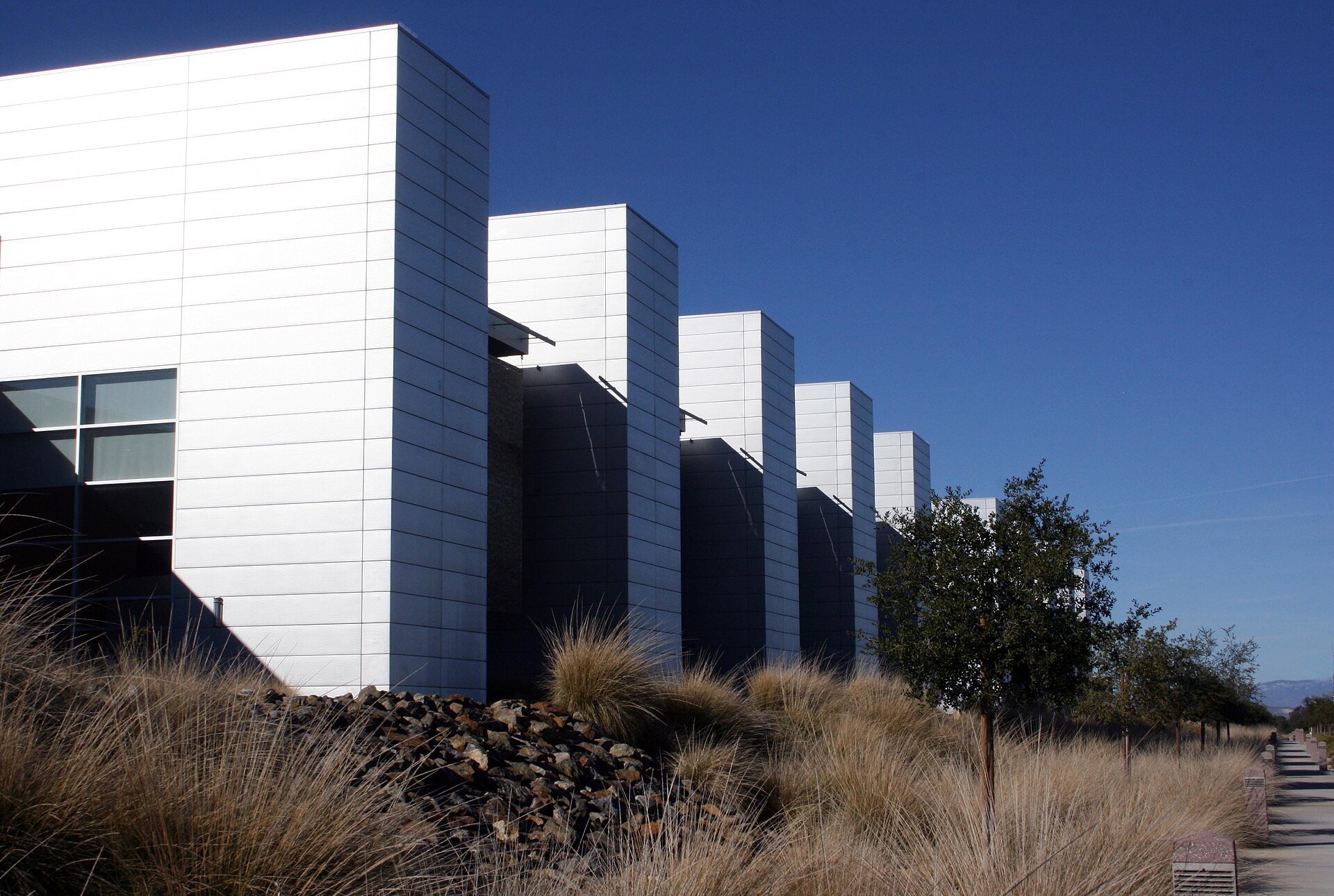 Western Science Center exterior near Diamond Valley Lake