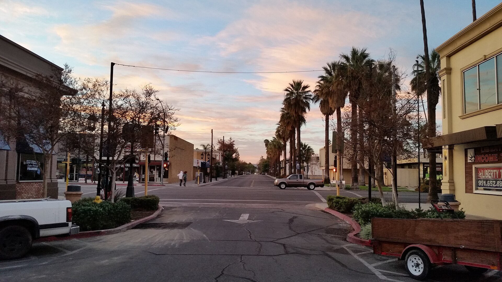 Harvard Street at Florida Avenue in downtown Hemet