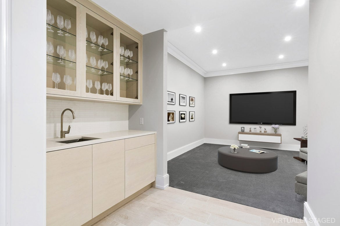 Newman Avenue, Bridgehampton