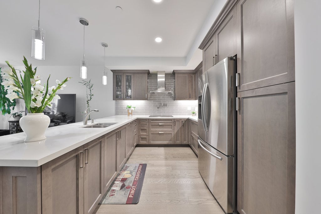 GR17-1575 Lakeshore Rd W