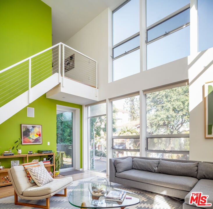 1351 Havenhurst Dr Unit: 203