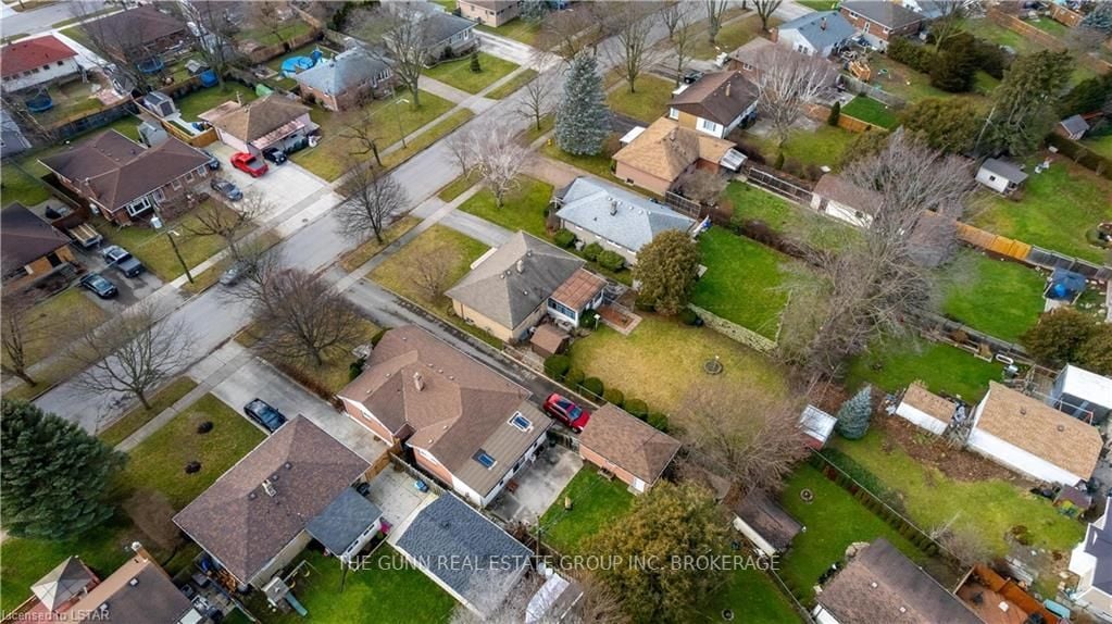 234 Merlin Cres