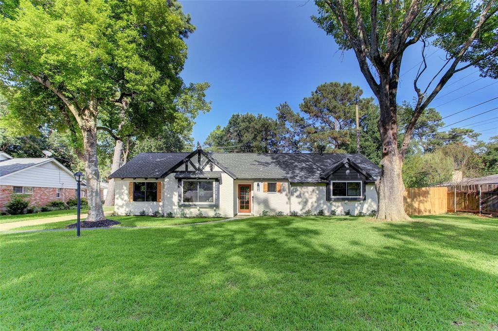 1802 Mallard Dr