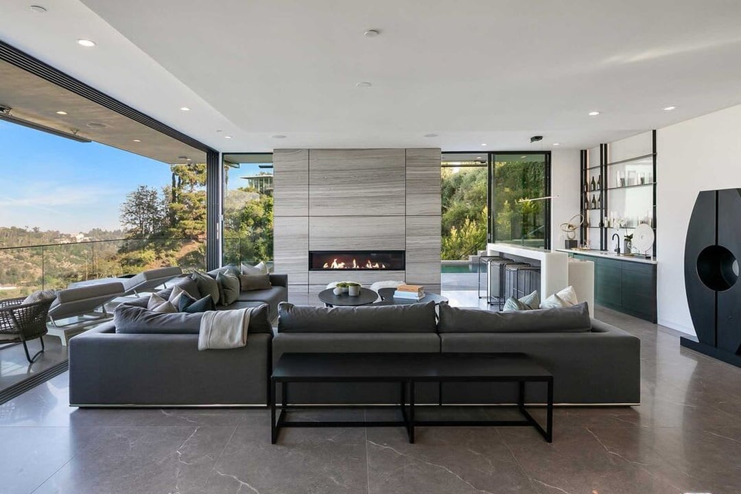 Legacy House