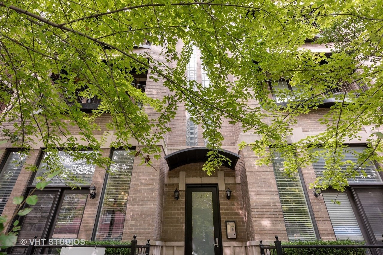 3350 N Southport Ave Unit 1S