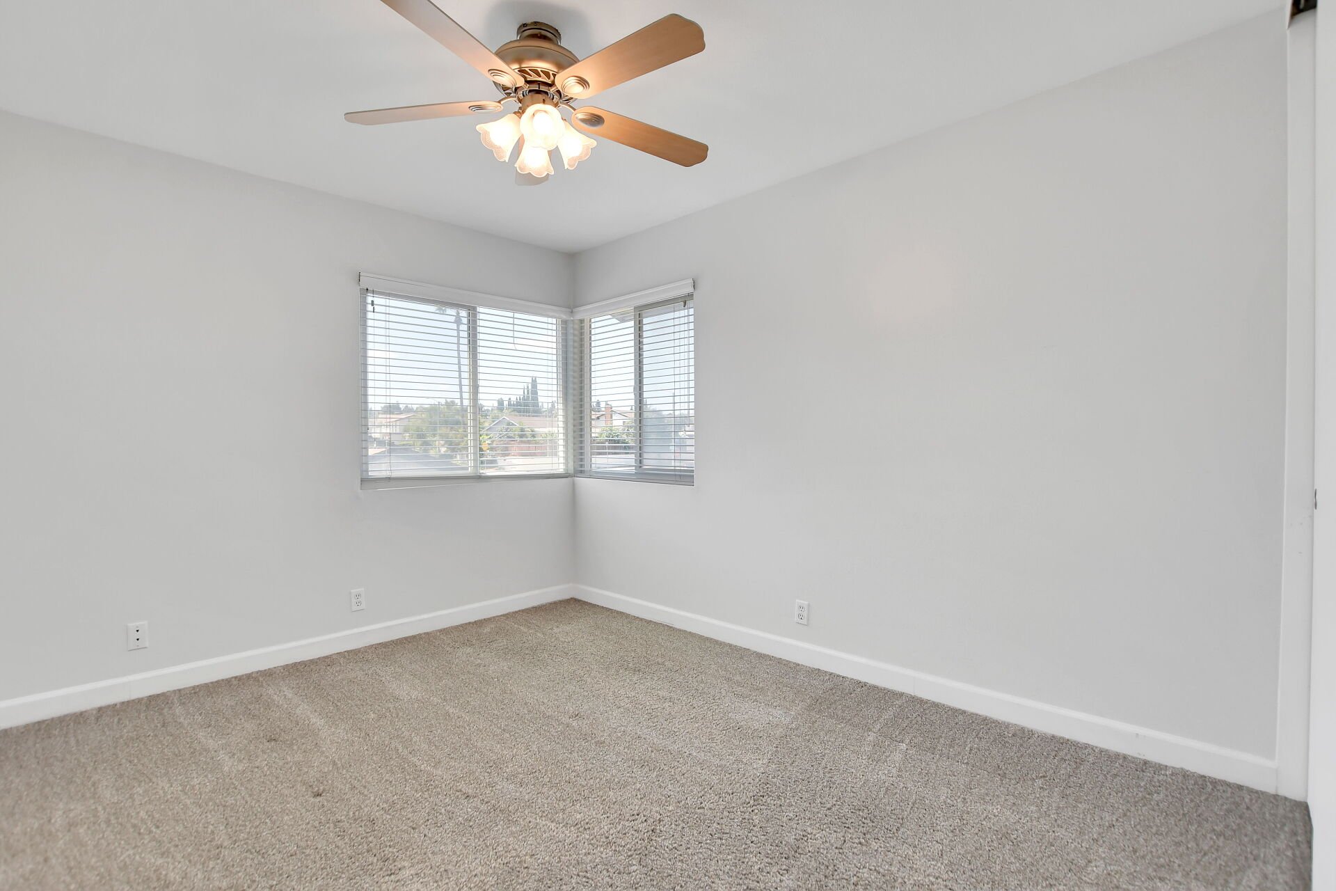 1460 Forest Glen 4
