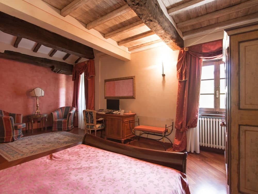 Charming Villa on the Versilian Coast of Tuscany