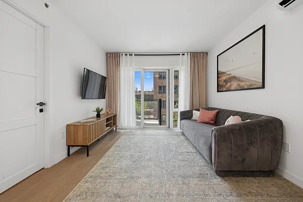 428 E 9th St, Unit #408