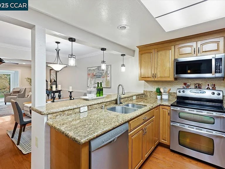 1857 Golden Rain Rd APT 2, Walnut Creek, CA 94595