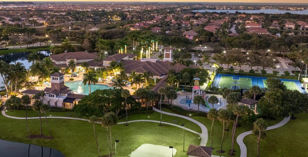 Saltgrass at Heron Bay