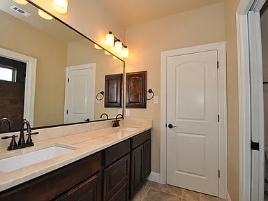 175 Lantana Vista