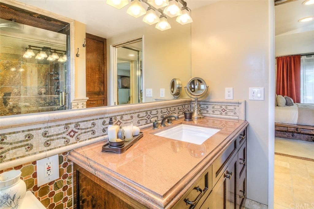 3221 Nebraska Pl