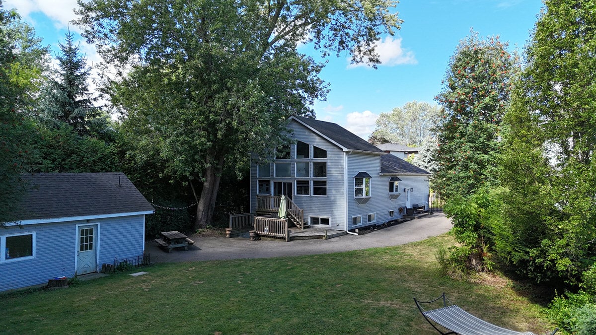 708 Montbeck Cres