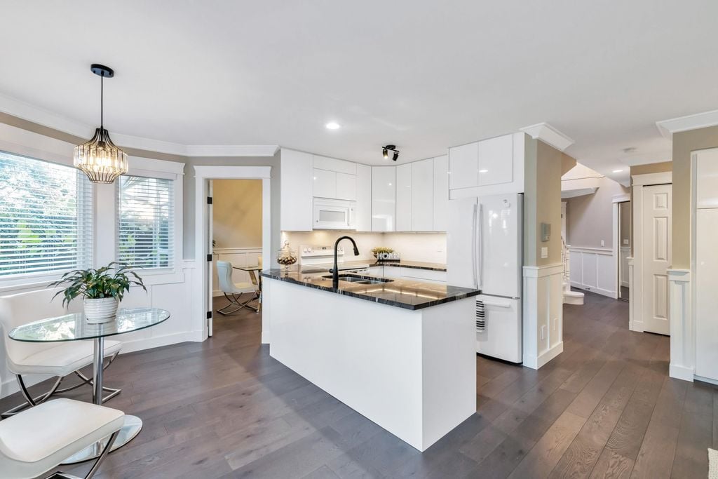 8560 162 St, #43