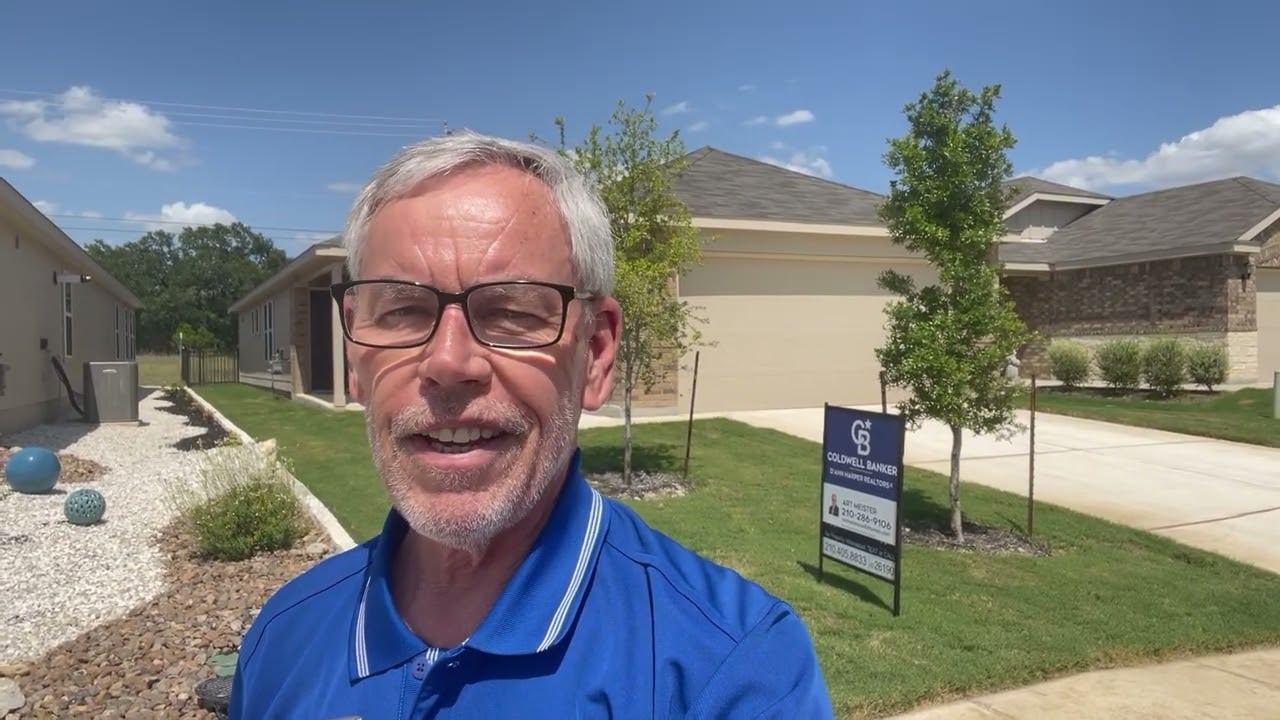 Welcome to Your Dream Home in Hill Country Retreat! 