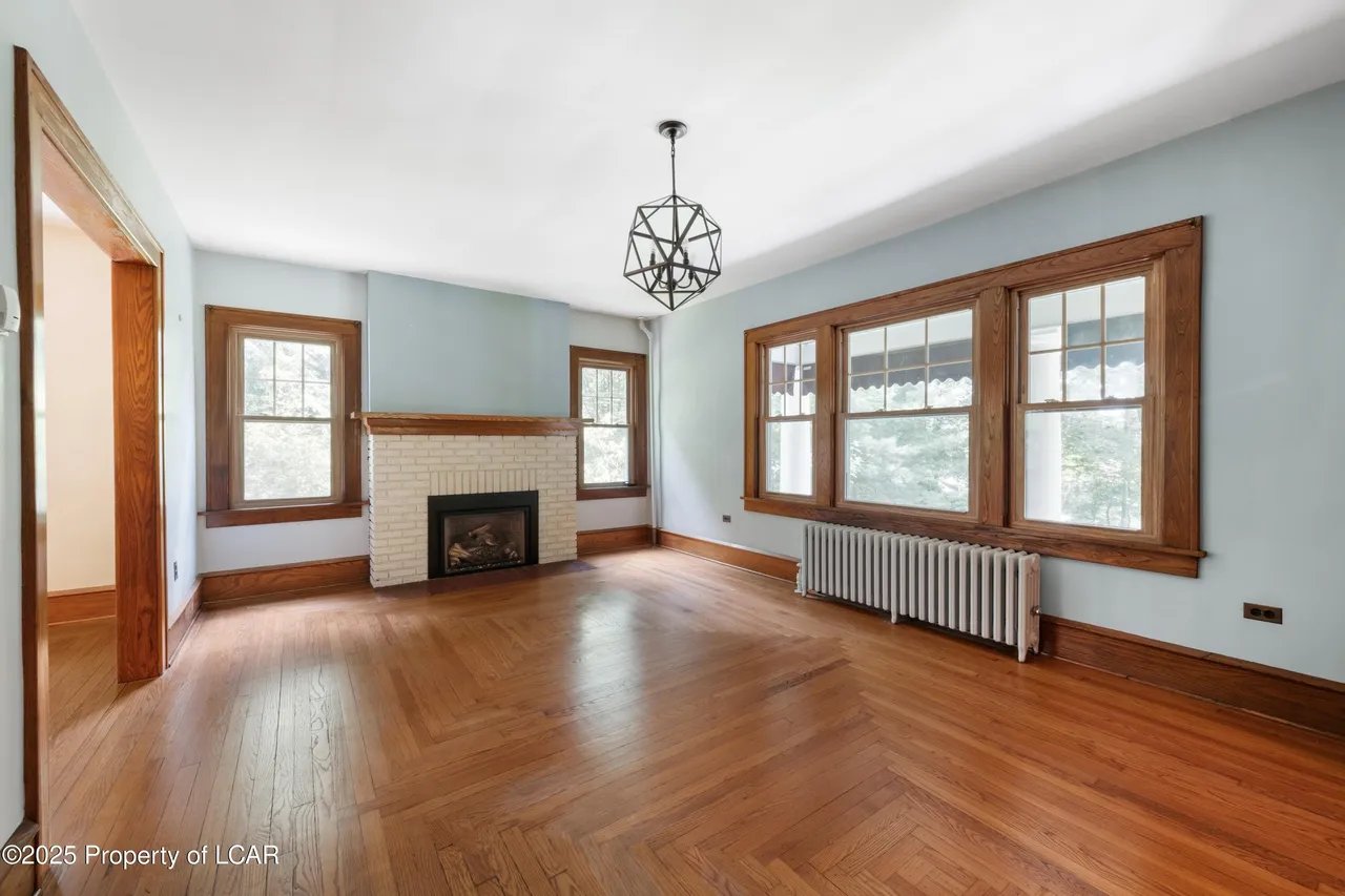 116 Doran Dr