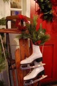 RePurpose Wed – Vintage Sleds