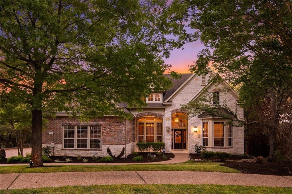 Greenbelt Luxury Estate | Resort Pool, Grand Ipe Deck & Hill Country Views