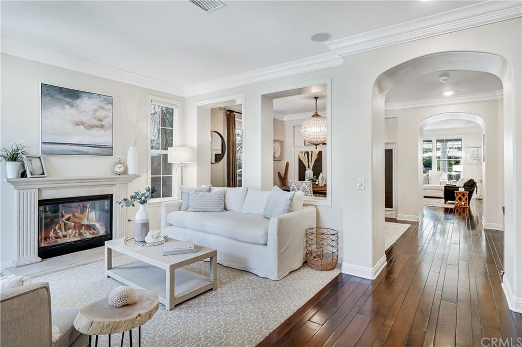6 Galora Ln