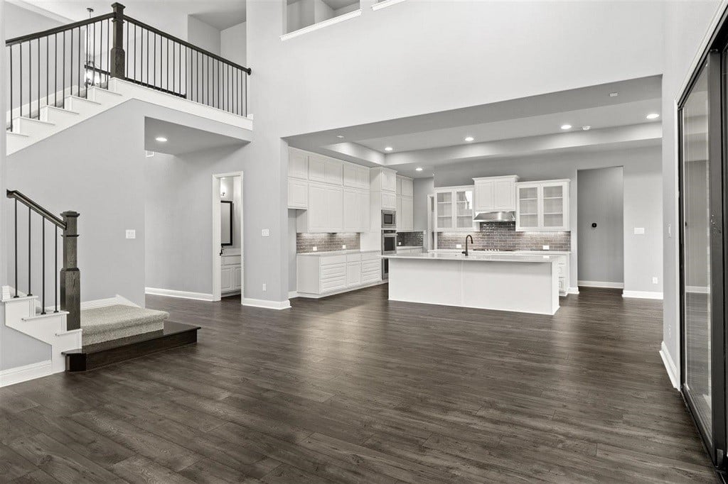 112 Hollytree Ct