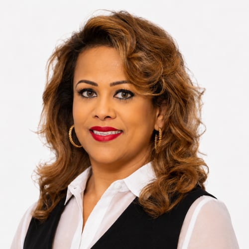 Lisa Bunsee Holmdel, NJ Real Estate Agent Headshot