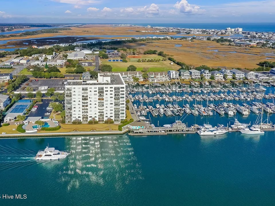 322 Causeway Drive Ste