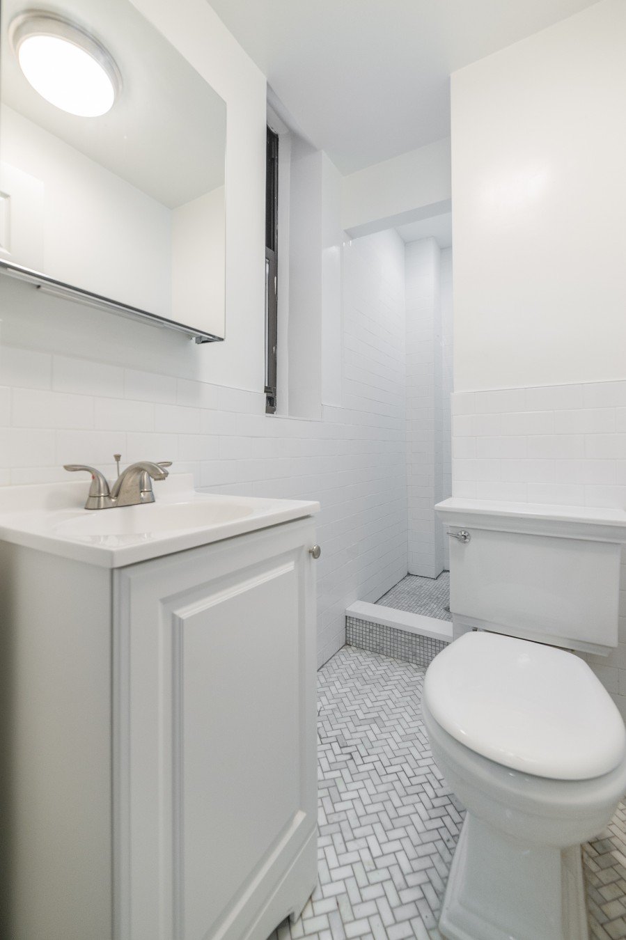 339 East 12th Street Unit: 8