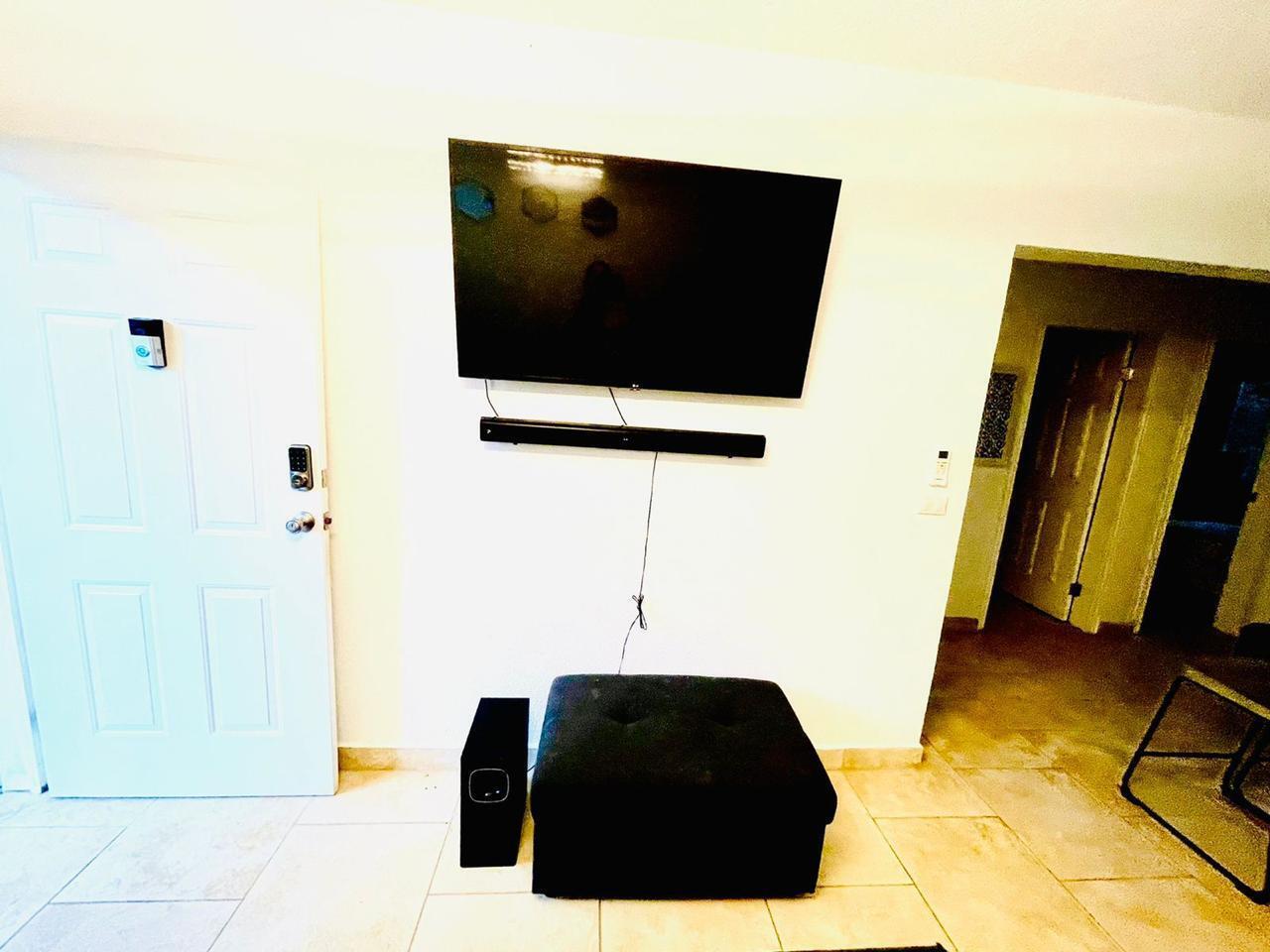 3-D Condo, Ludy’s Village