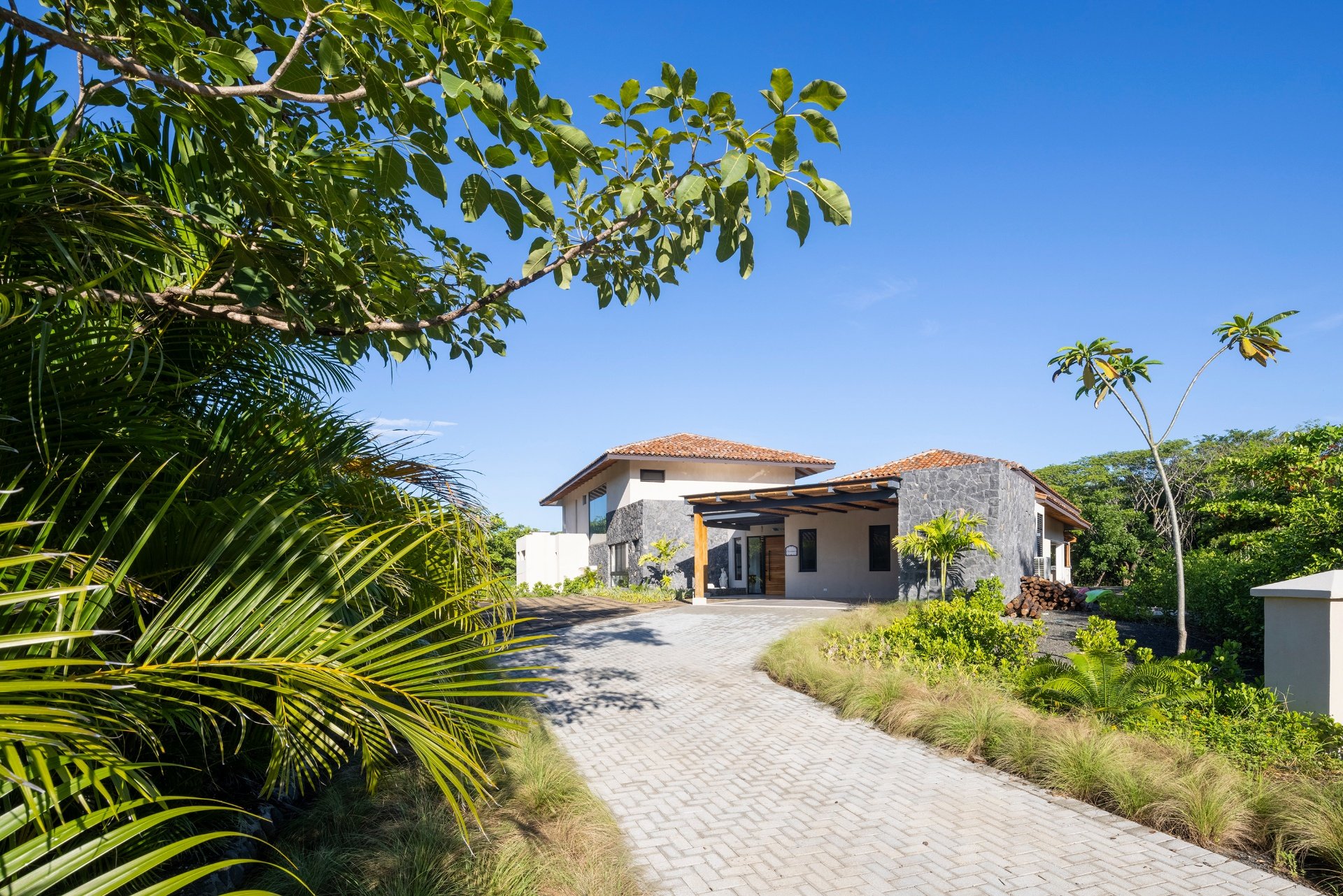 Casa Roacamar:  A Modern Coastal Sanctuary Steps from Playa Bonita