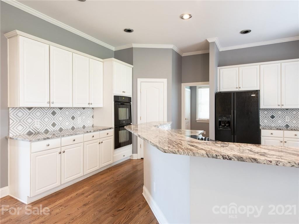 5552 Piper Glen Dr