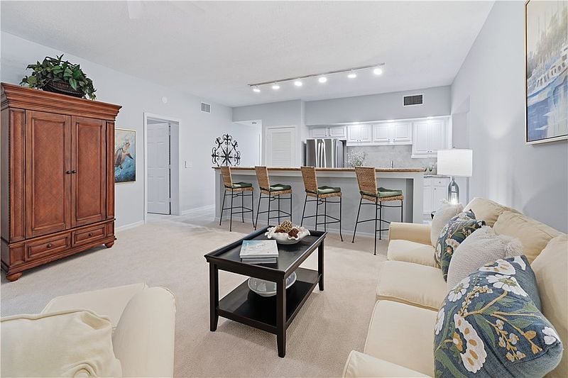1195 Winding Oaks Cir E APT 303