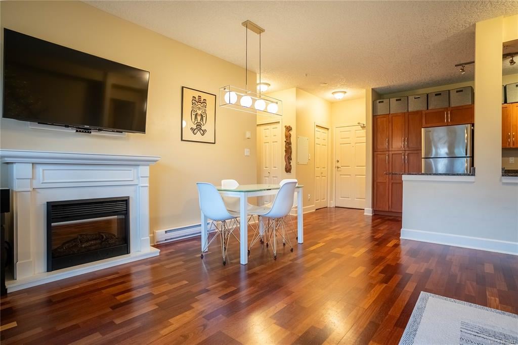 106 - 1156 Colville Rd