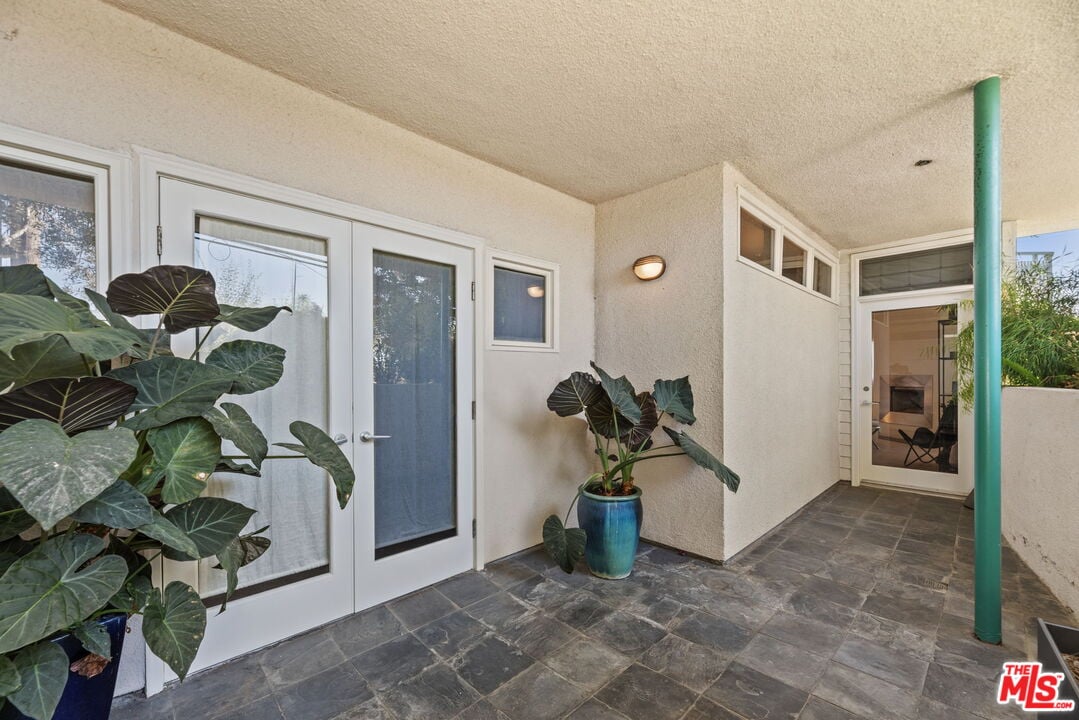 2115 3rd St, Unit 203