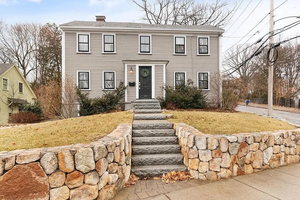 159 Pleasant St