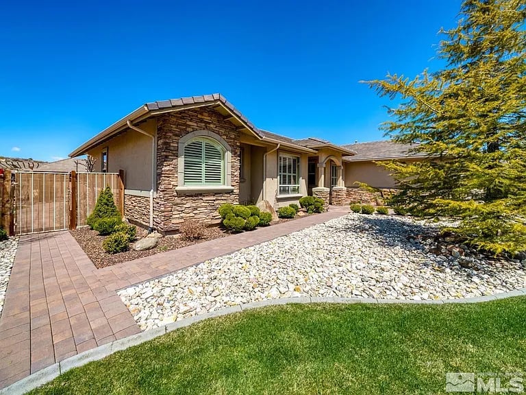 16865 Majestic View Dr