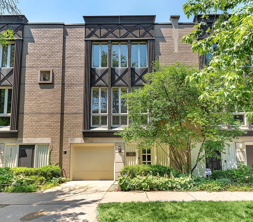 2114 N Lakewood Ave, #2114
